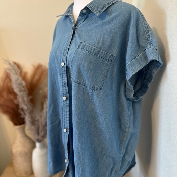 Denim button up - Picture 3 of 3